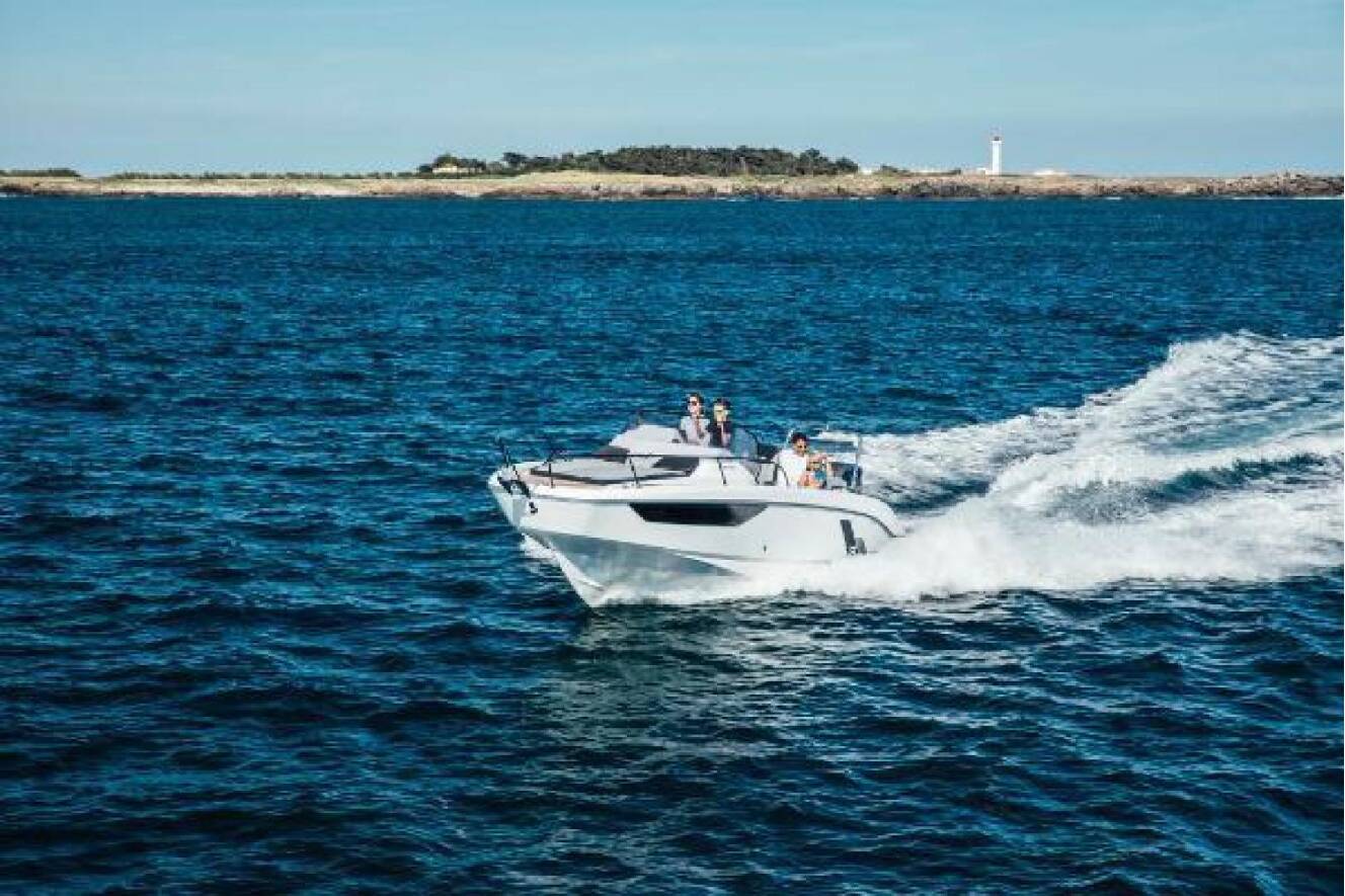 A photo of this 2026 Beneteau Flyer 8 SunDeck