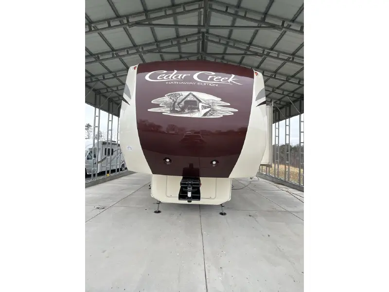 2018 FOREST RIVER CEDAR CREEK HATHAWAY 34RL2