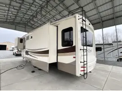 2018 FOREST RIVER CEDAR CREEK HATHAWAY 34RL2