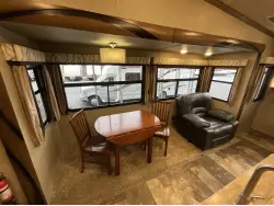 2018 FOREST RIVER CEDAR CREEK HATHAWAY 34RL2