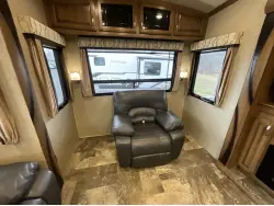 2018 FOREST RIVER CEDAR CREEK HATHAWAY 34RL2