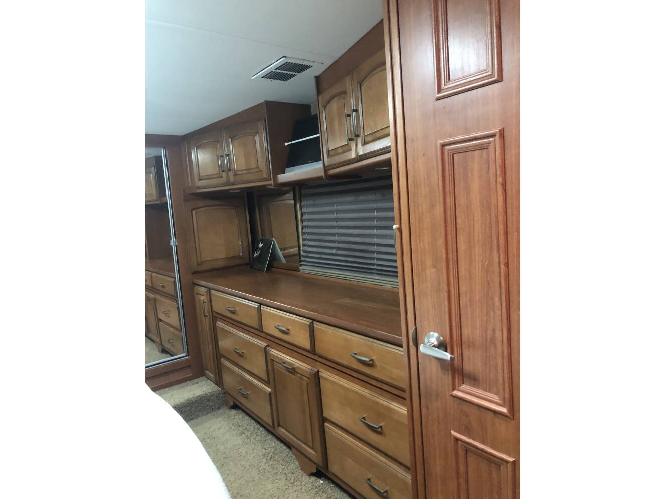 A photo of this 2010 DRV MOBILE SUITES 36TK3