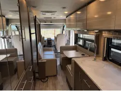 2023 THOR MOTOR COACH VEGAS 24 3