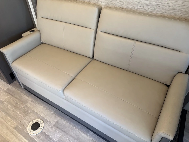 2023 THOR MOTOR COACH VEGAS 24 3