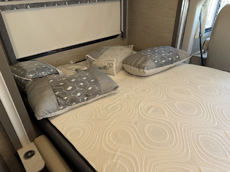 2023 THOR MOTOR COACH VEGAS 24 3
