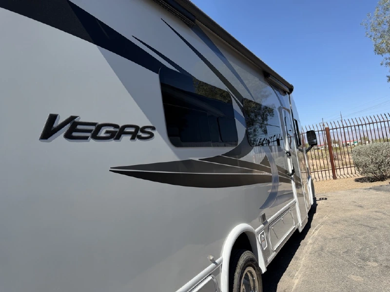 2023 THOR MOTOR COACH VEGAS 24 3
