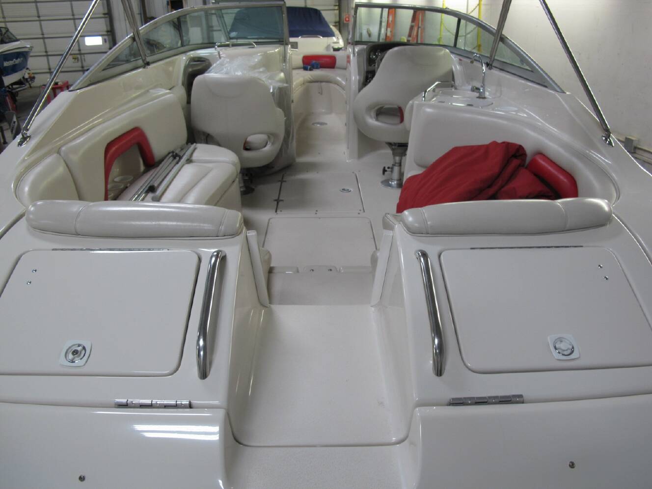 A photo of this 2003 Crownline 270 BR
