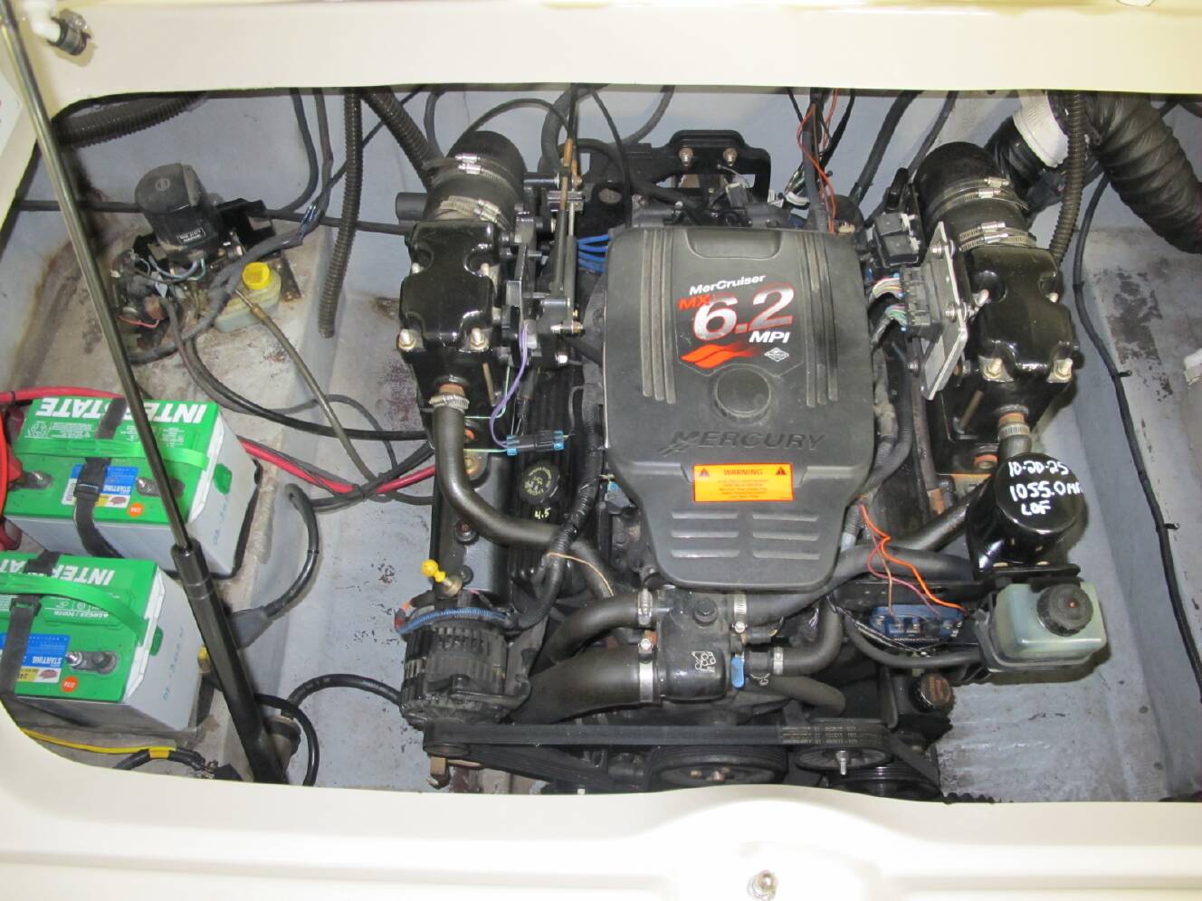 A photo of this 2003 Crownline 270 BR