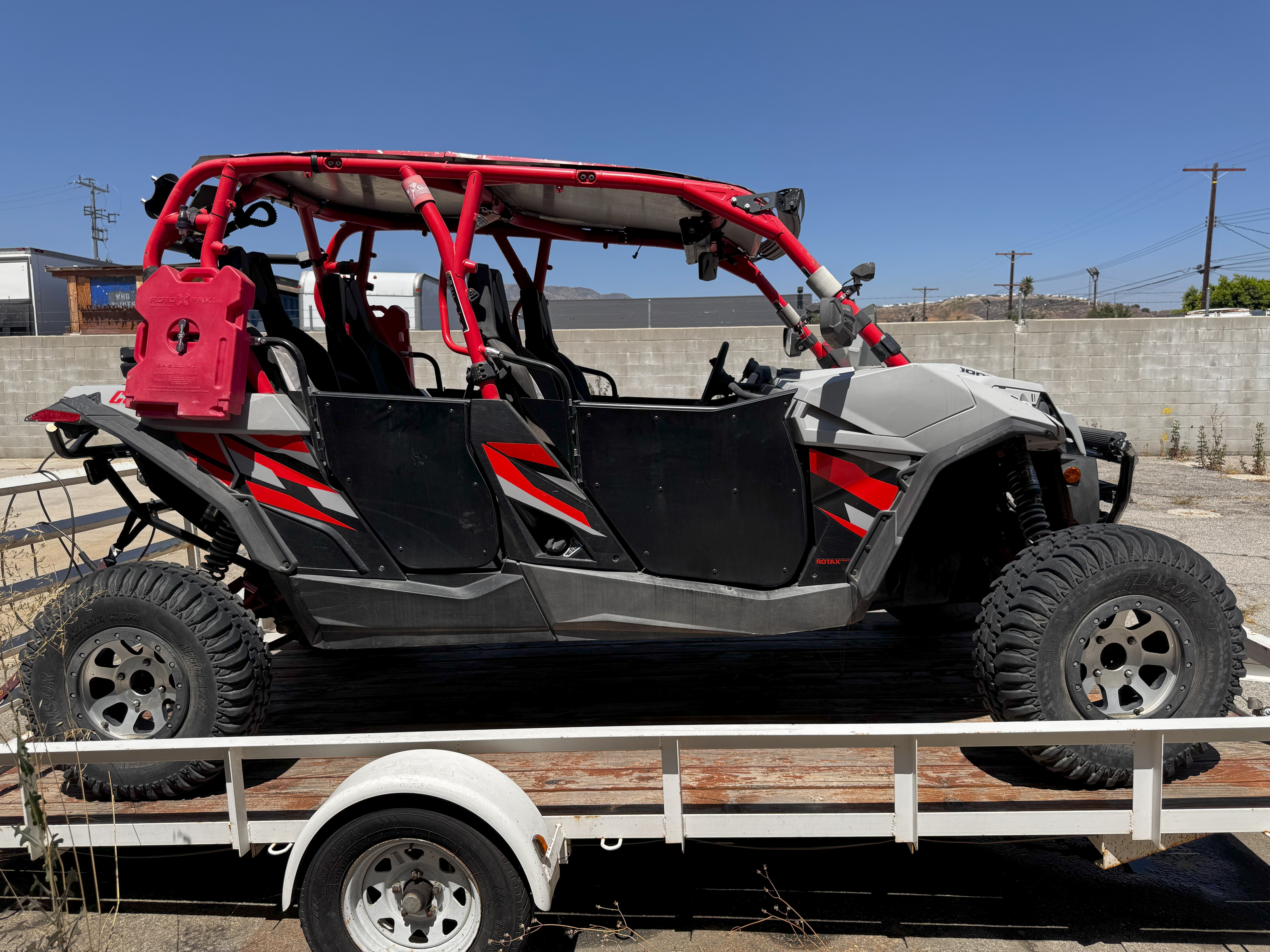 2016 Can-Am MAVERICK R MAX X RC WITH SMART-SHOX Recreation/Utility ATV