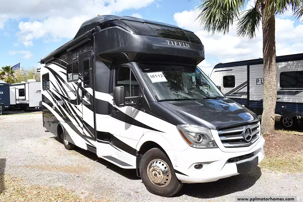 2018 Tiffin Wayfarer 24BW in summerfield FL
