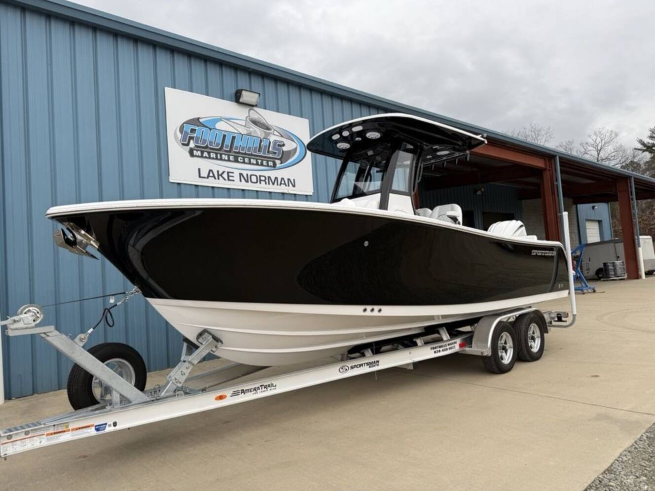 A photo of this 2026 Sportsman Heritage 231