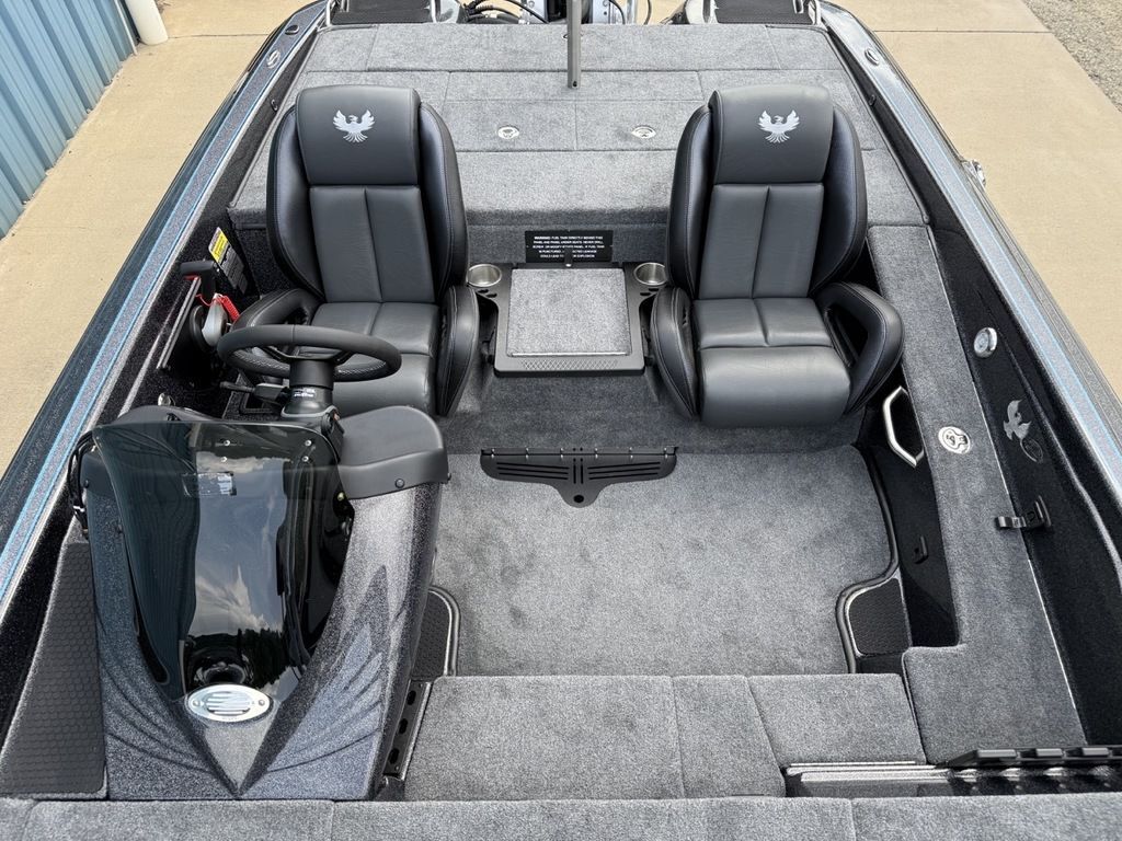 New 2025 Phoenix Bass Boats 819 Zxl Pro For Sale in Mooresville