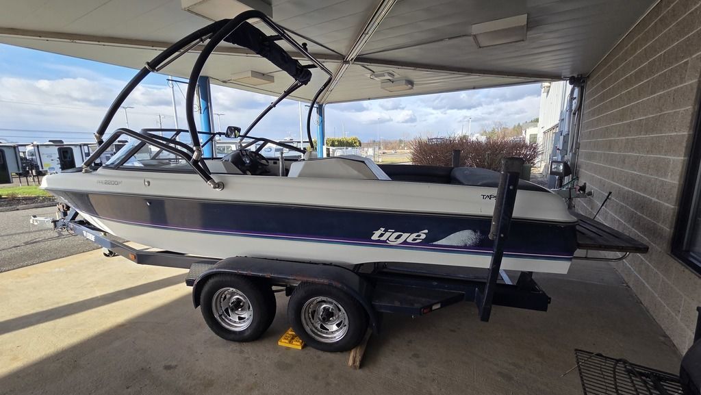 1999 Tige PRE 2200i WT in ellington CT