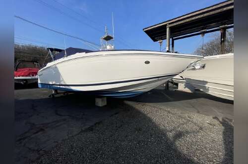 2011 Cobalt Boats 302 BR R7 in toms river NJ