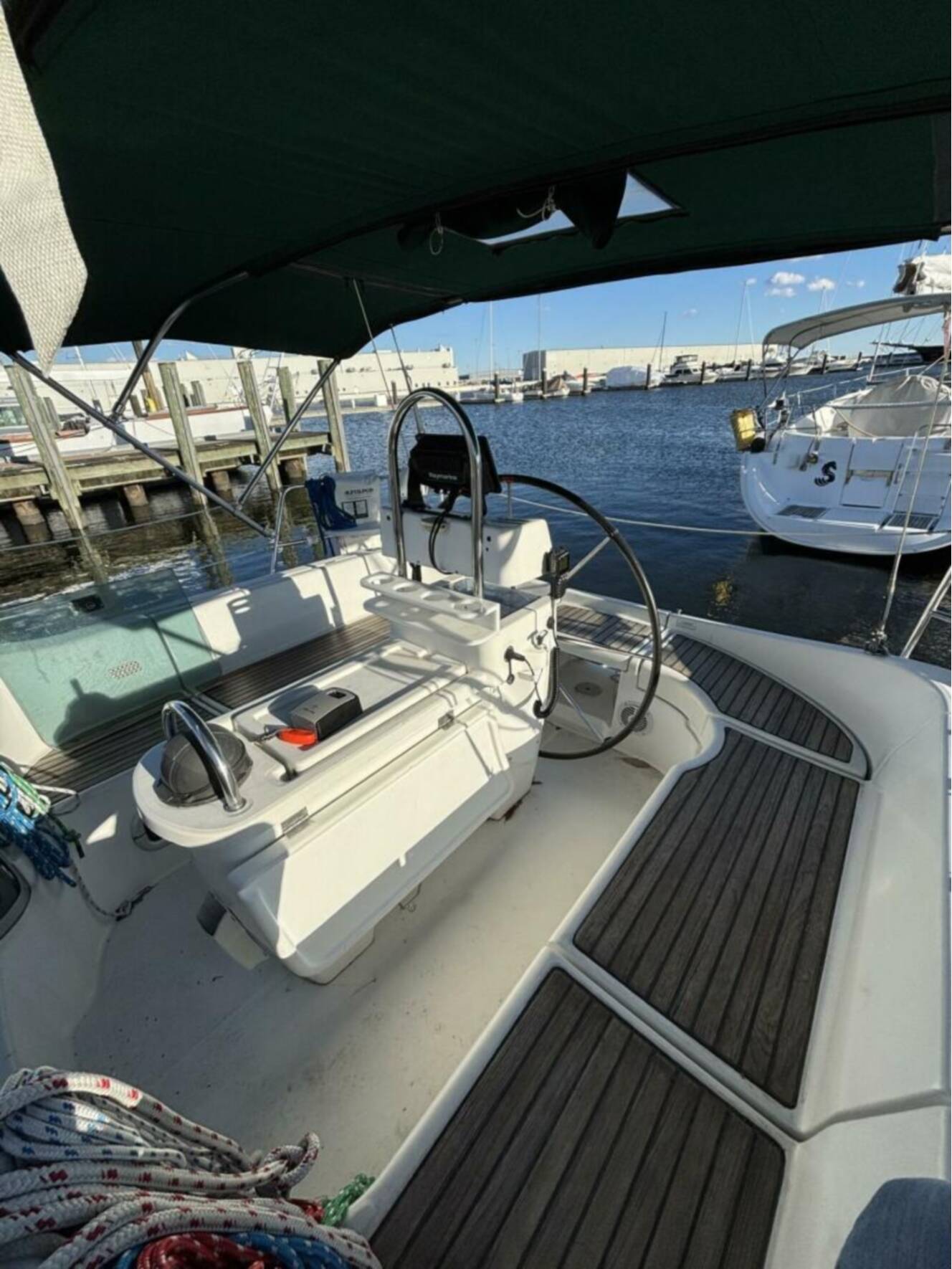 A photo of this 1997 Beneteau Oceanis 351