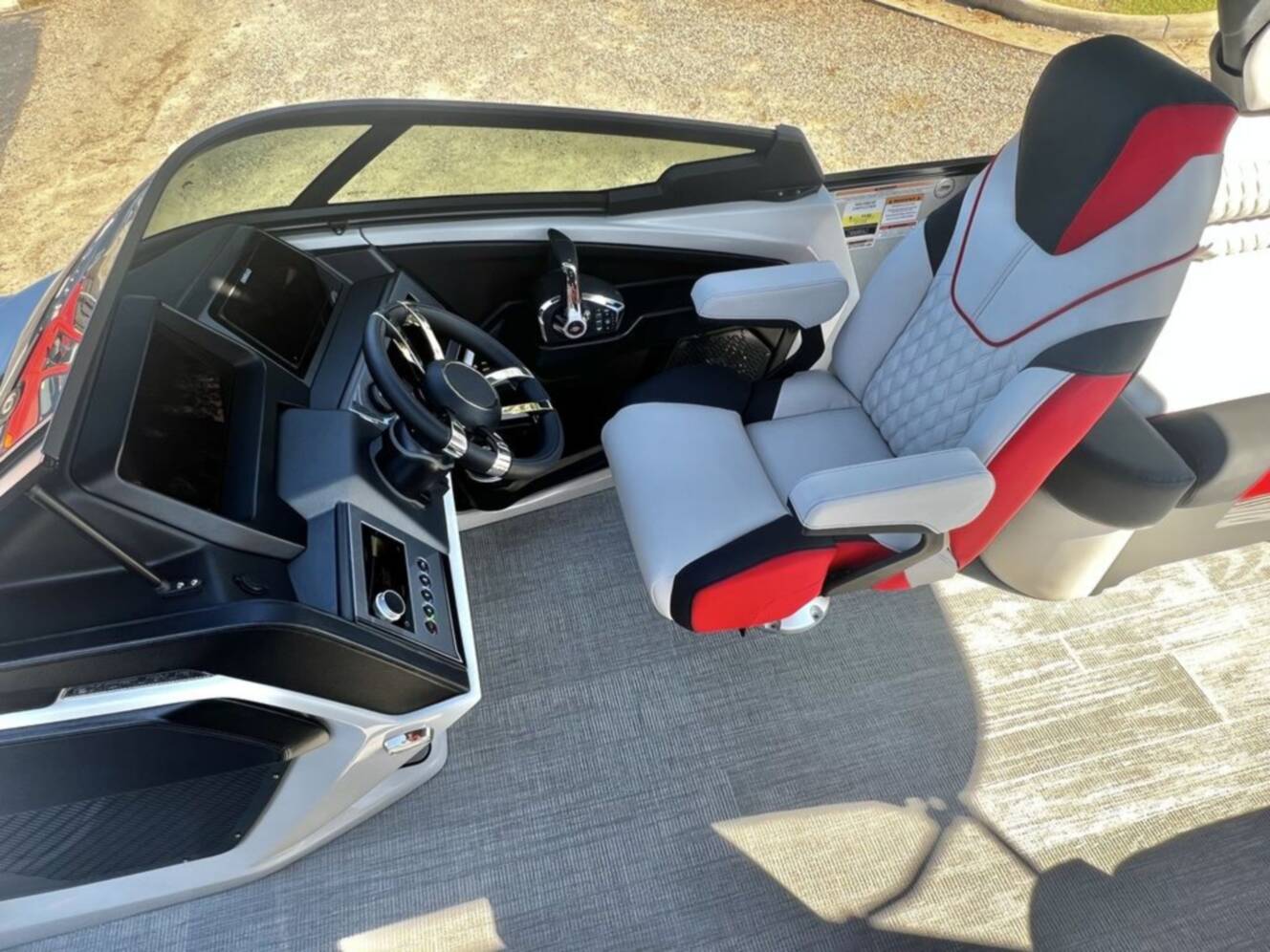 A photo of this 2025 Avalon Excalibur LTD 25' Twin Quad Lounge Windshield - Triple 