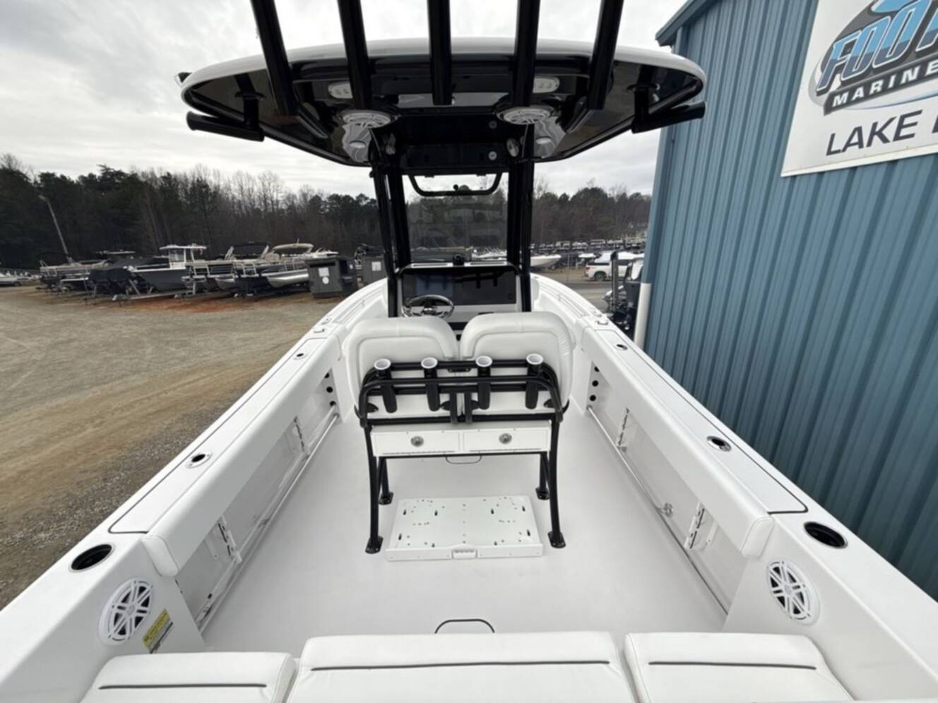 A photo of this 2026 Sportsman Heritage 231