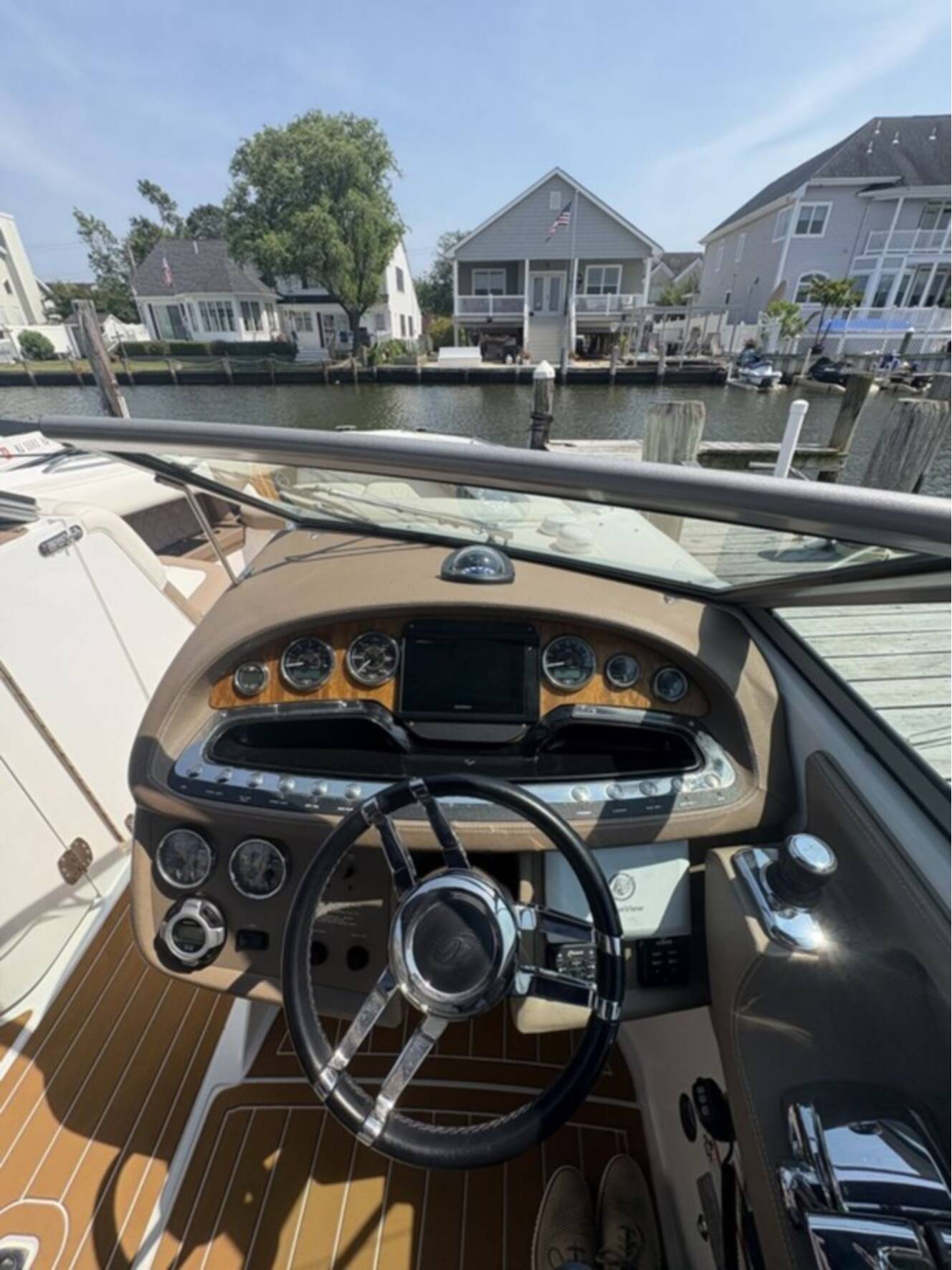 A photo of this 2011 Cobalt Boats 302 BR