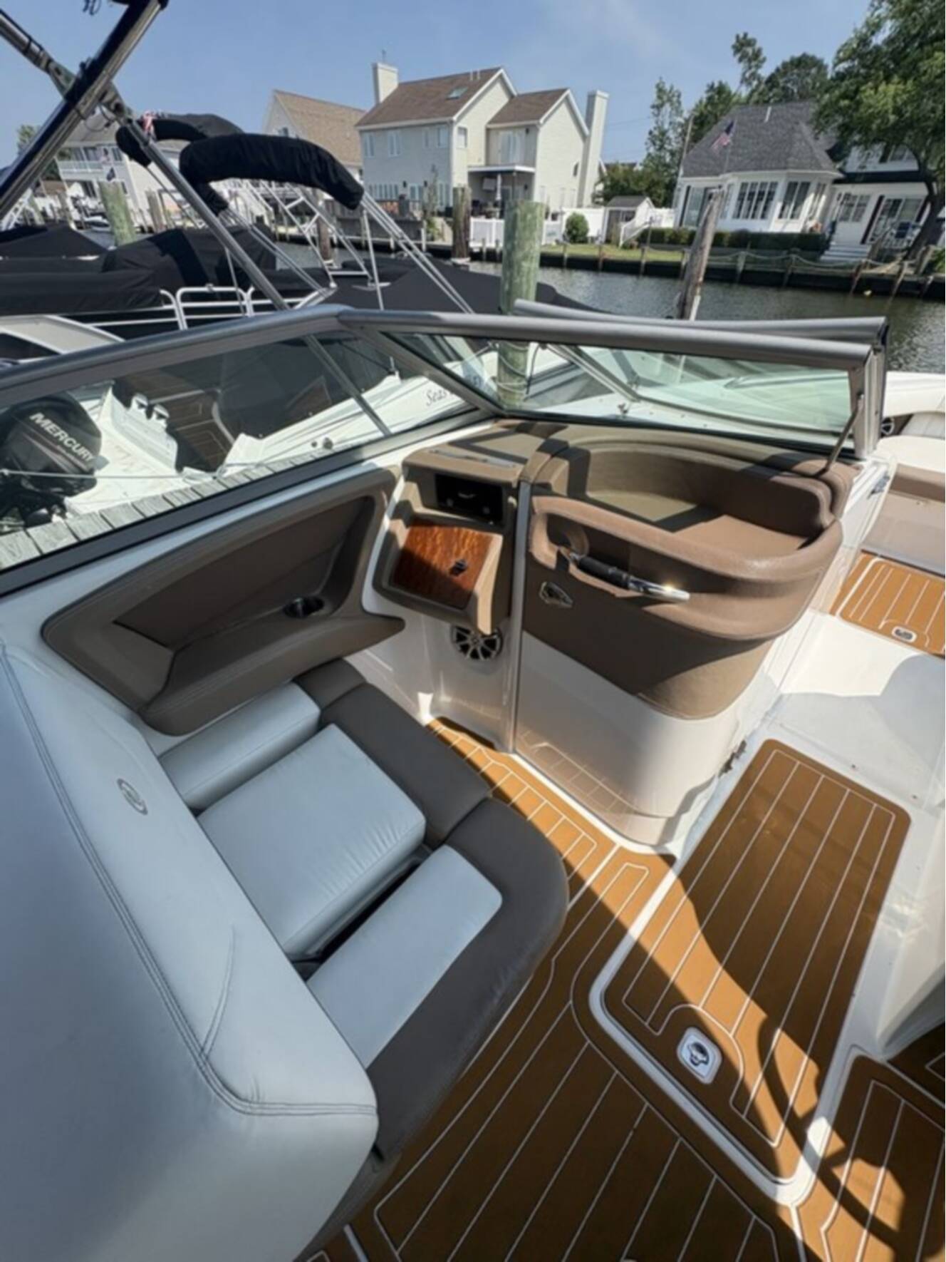 A photo of this 2011 Cobalt Boats 302 BR