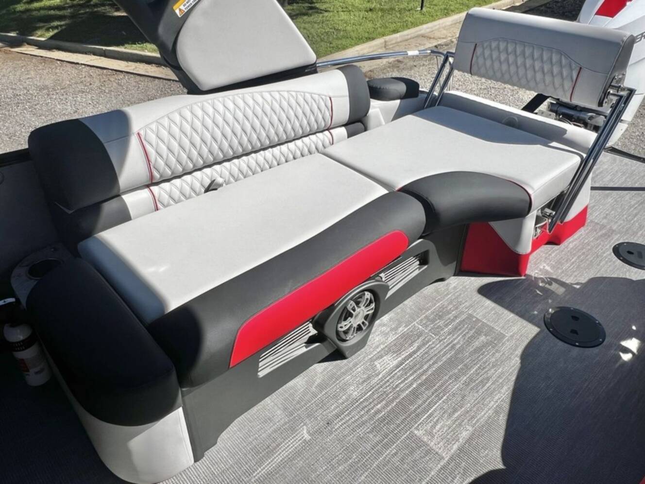 A photo of this 2025 Avalon Excalibur LTD 25' Twin Quad Lounge Windshield - Triple 