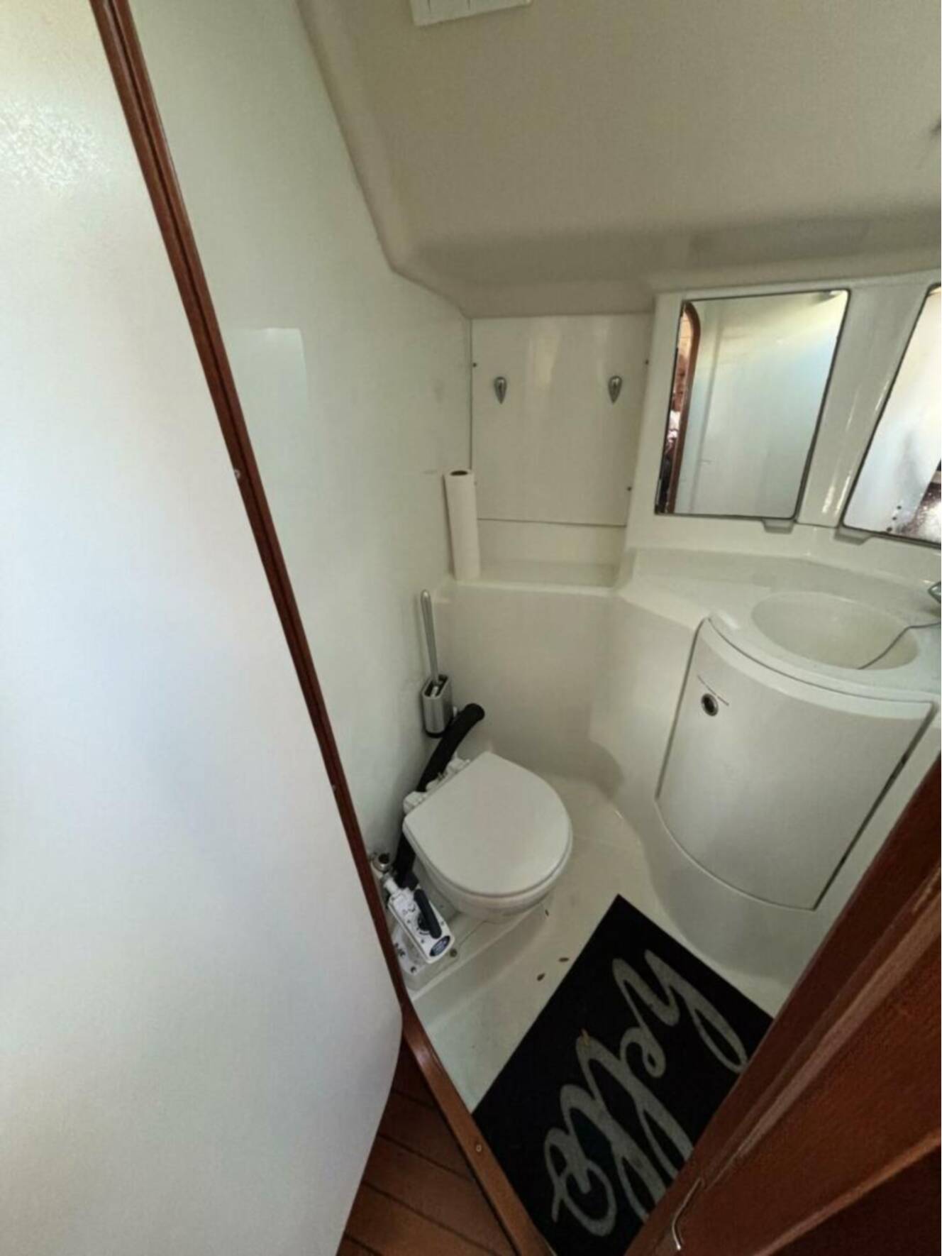 A photo of this 1997 Beneteau Oceanis 351