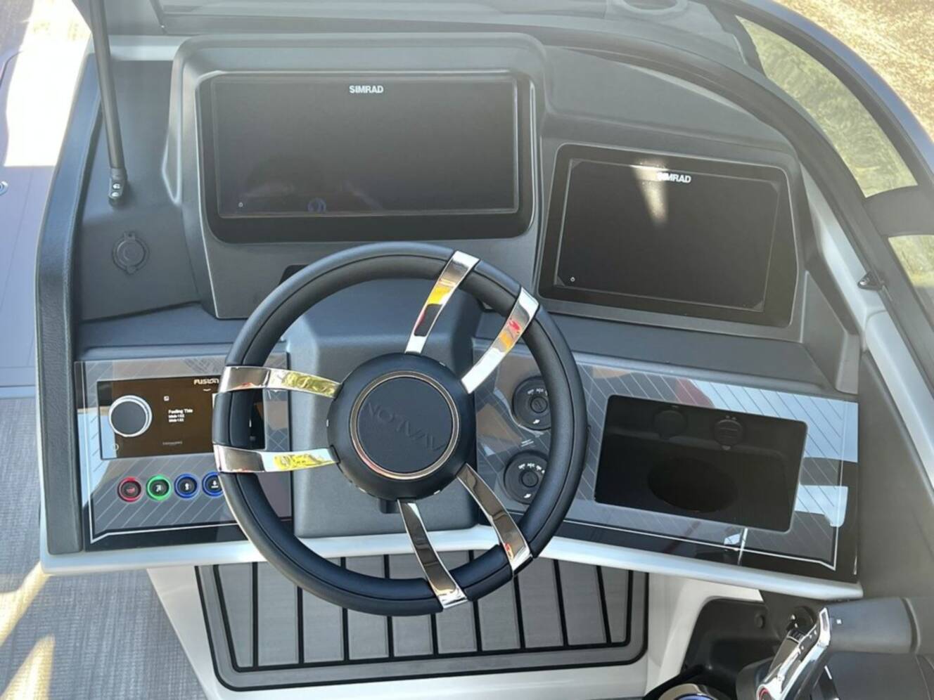 A photo of this 2025 Avalon Excalibur LTD 25' Twin Quad Lounge Windshield - Triple 
