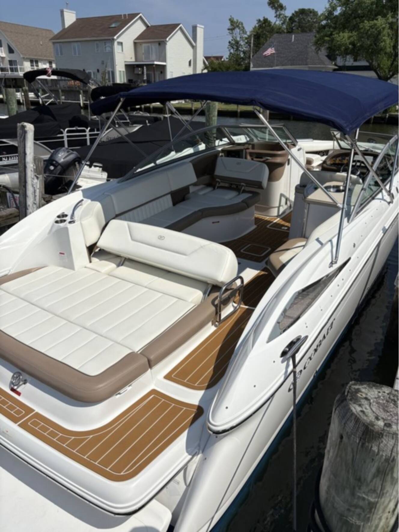 A photo of this 2011 Cobalt Boats 302 BR