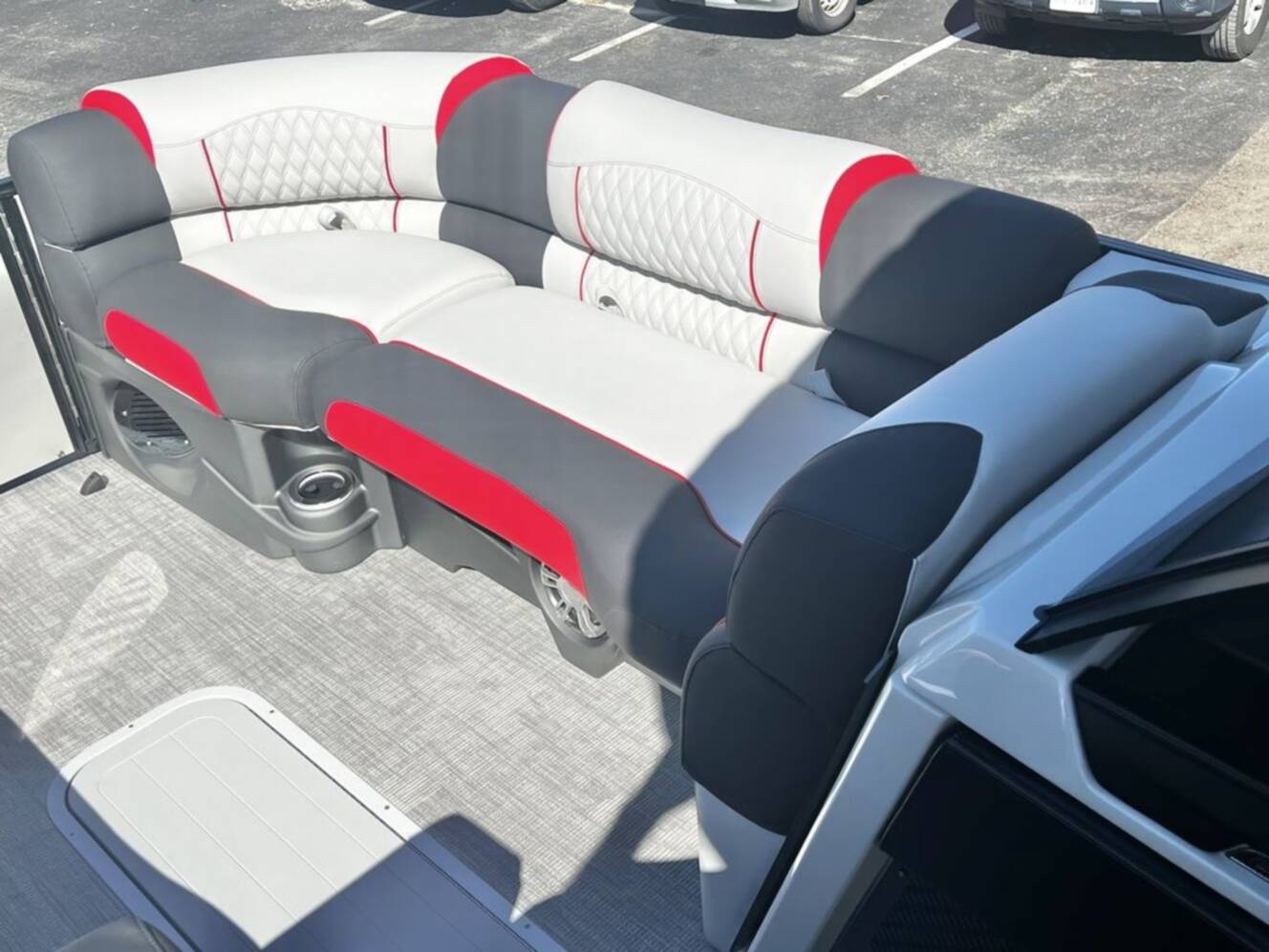A photo of this 2025 Avalon Excalibur LTD 25' Twin Quad Lounge Windshield - Triple 