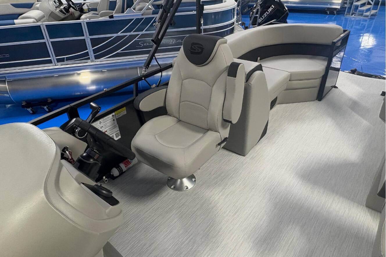 A photo of this 2026 Dockside 22Dq
