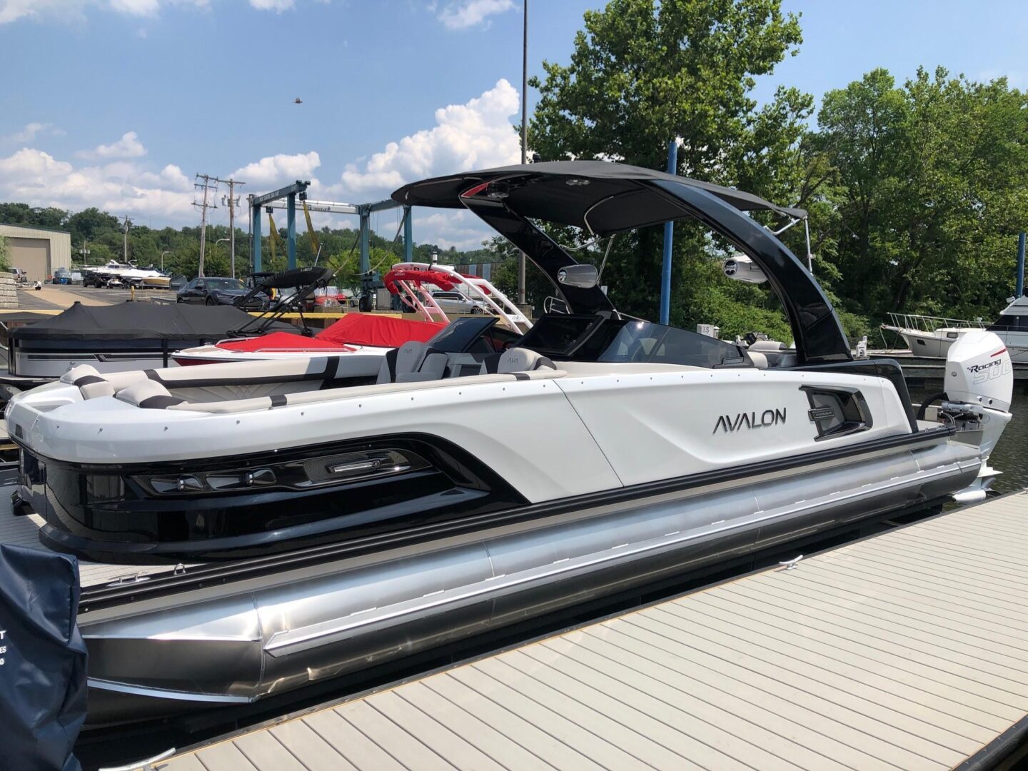 2025 Avalon Excalibur Elite Windshield 27FT in atascadero CA