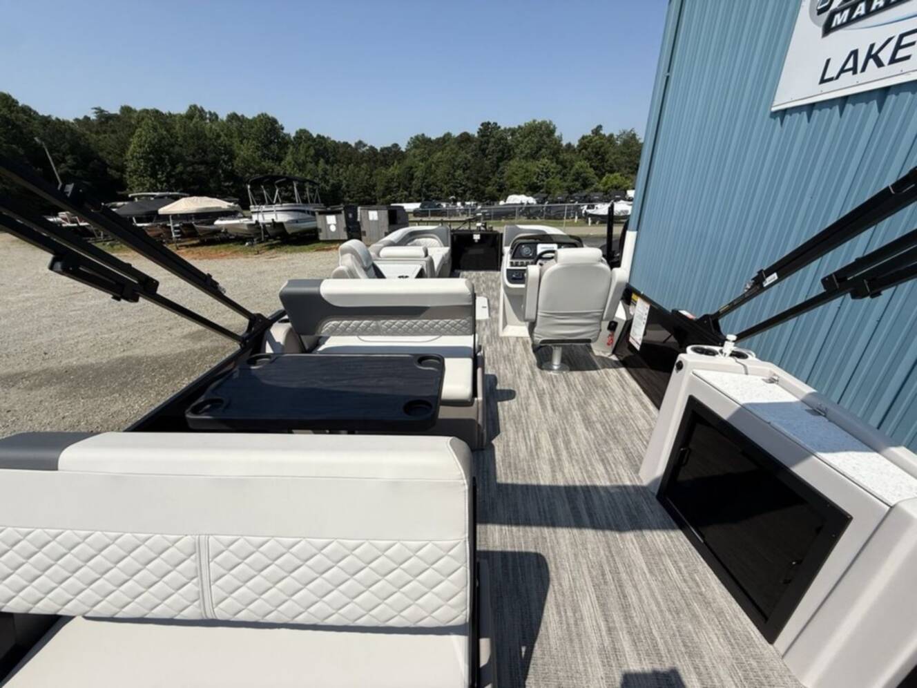 A photo of this 2025 Godfrey Pontoons Sweetwater 2486 DT 27 iMPACT Package (27 in. Center Tub