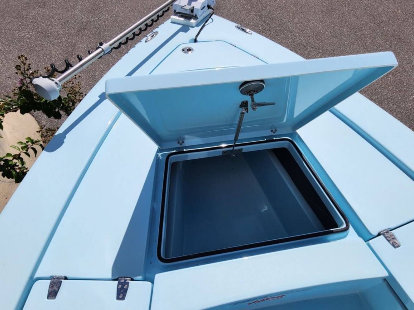 A photo of this 2025 Pathfinder Boats 2300 HPS