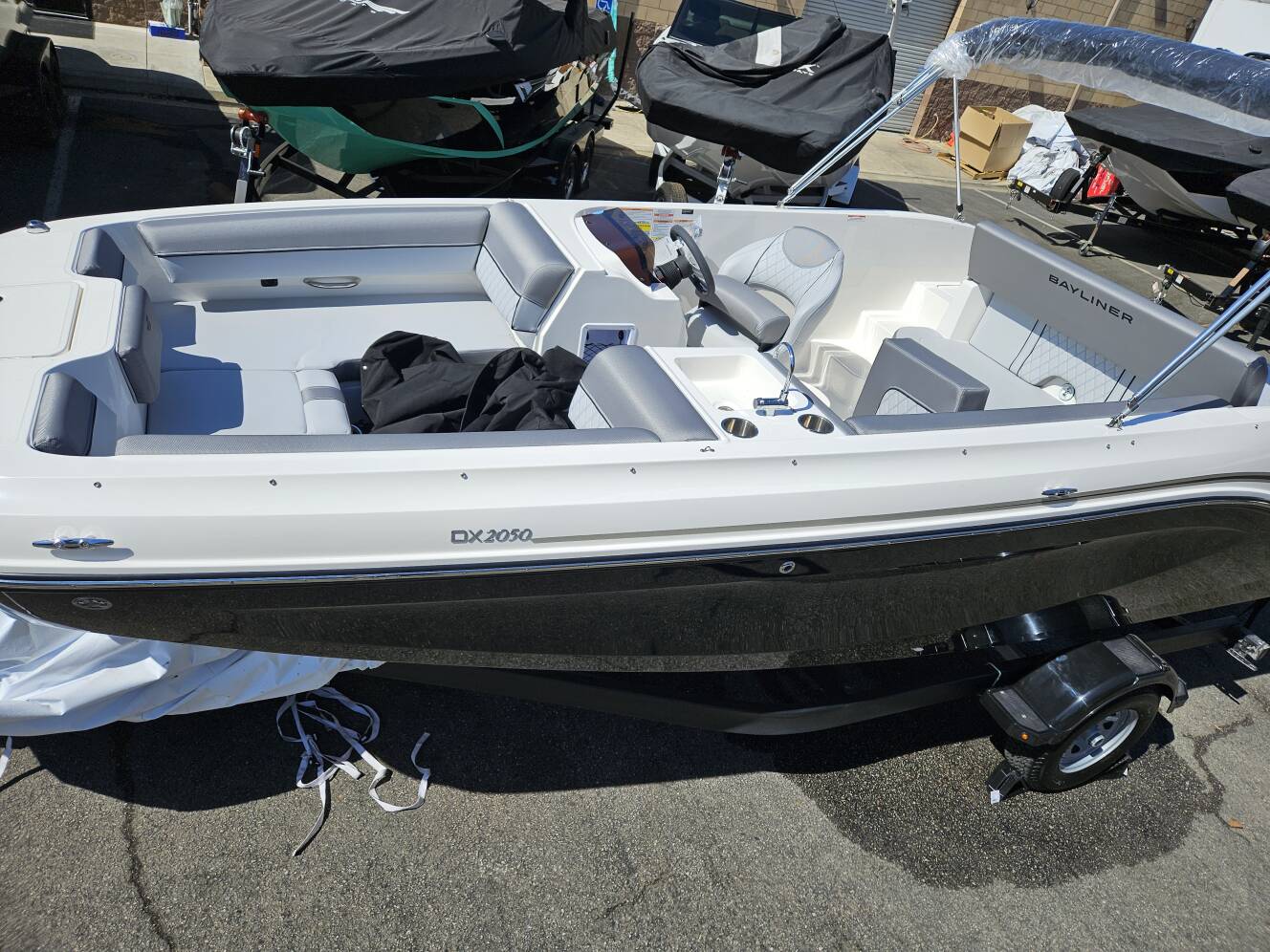 A photo of this 2024 Bayliner DX2050