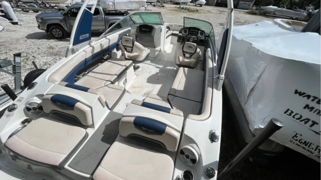 A photo of this 2018 Chaparral 243 Vortex