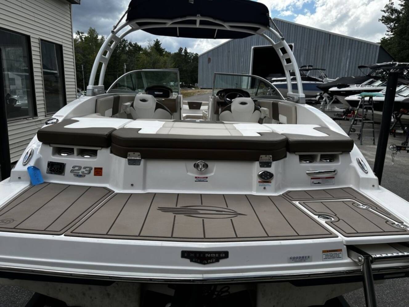 A photo of this 2022 Chaparral 23 SSI