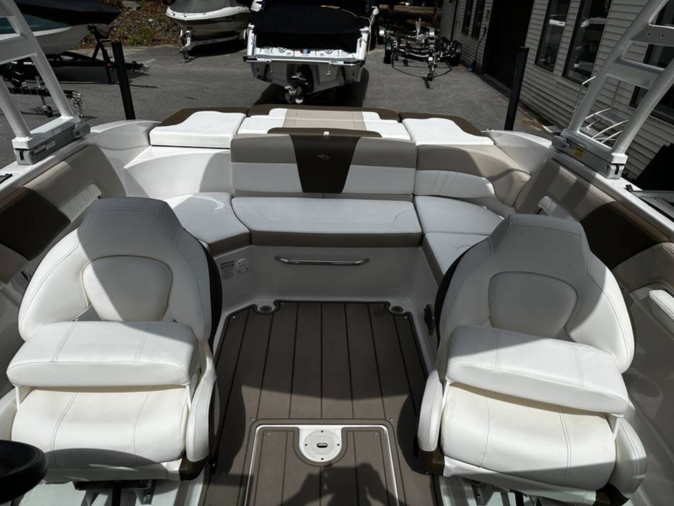 A photo of this 2022 Chaparral 23 SSI