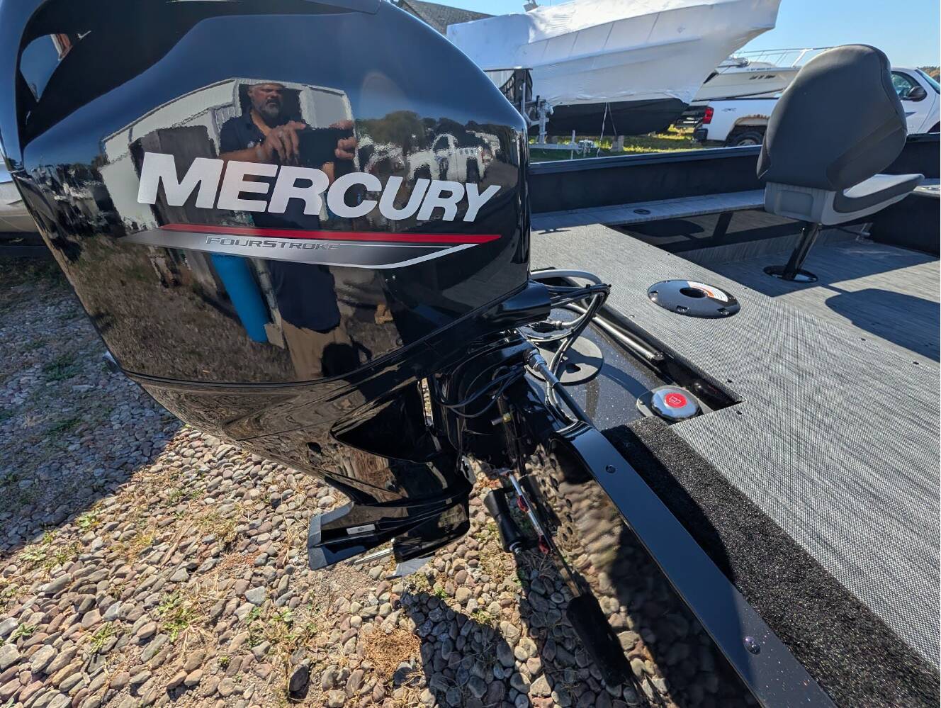 A photo of this 2026 Starcraft Marine Starfire 166 SC Midnight Edition