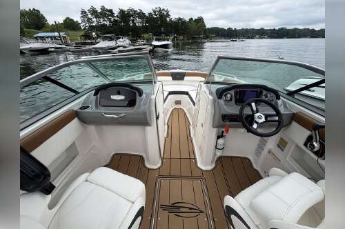 2023 Chaparral 23 SSI in moneta VA