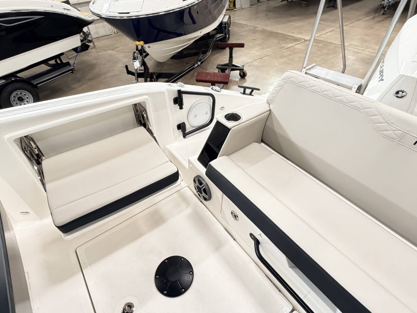 A photo of this 2026 Navan C30