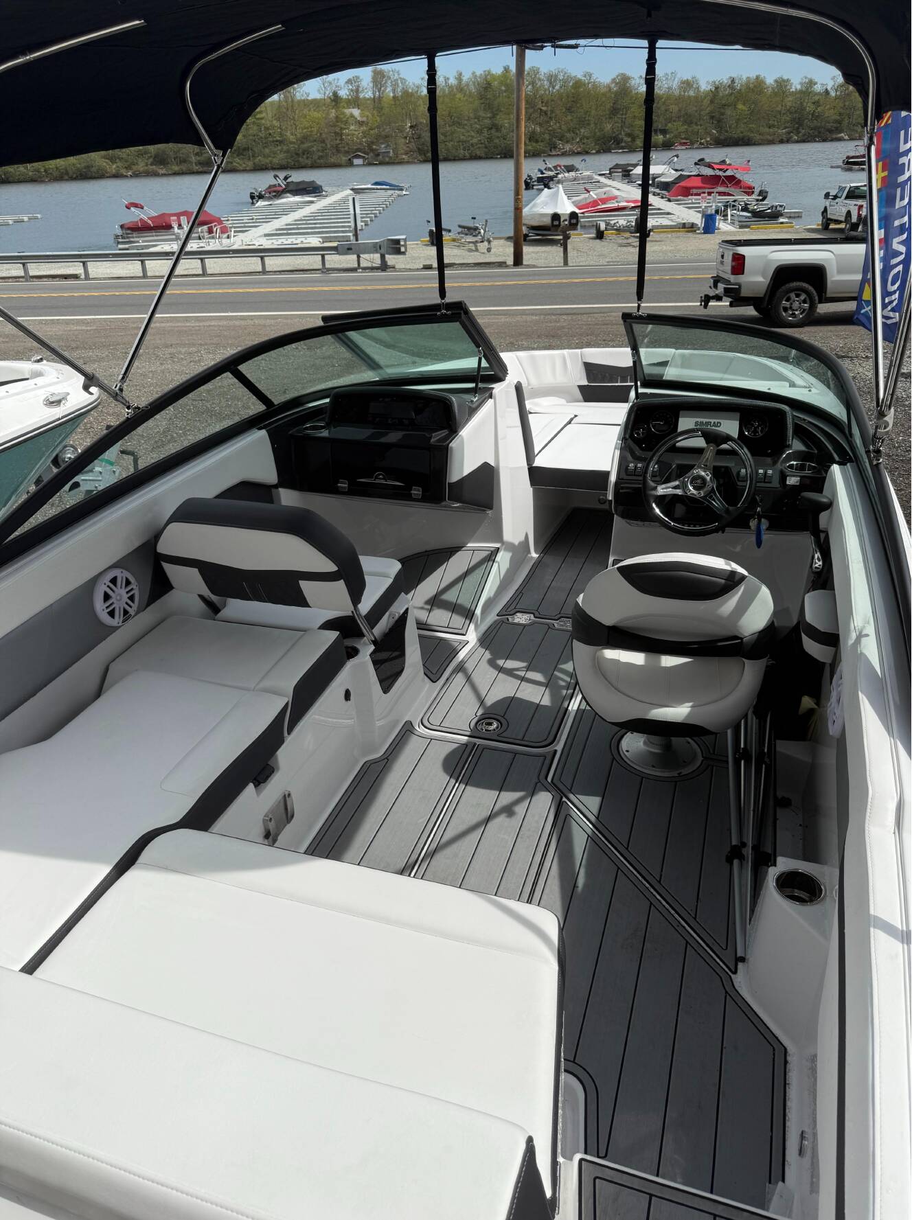 A photo of this 2025 Monterey M-205