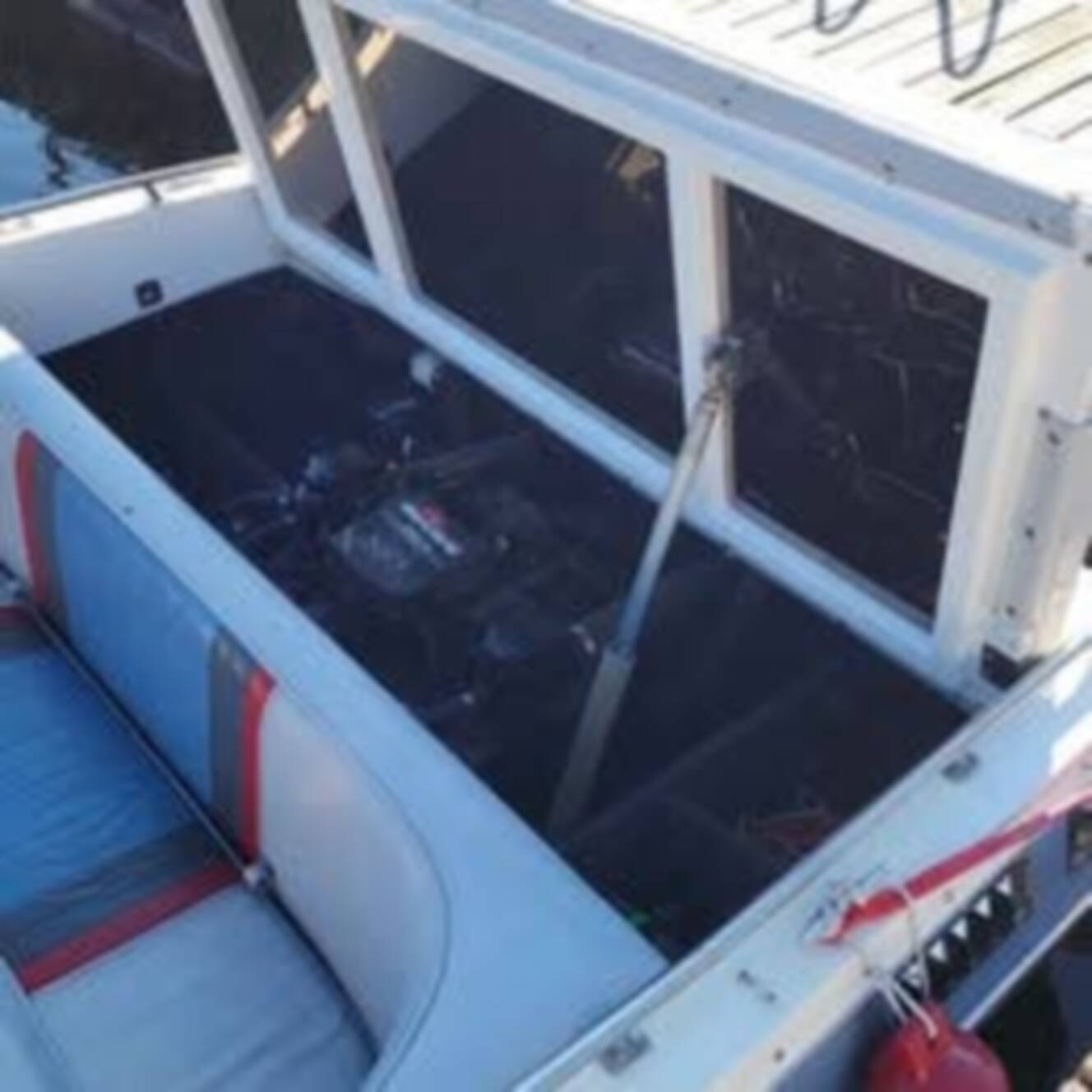 A photo of this 1986 Chaparral Villain III