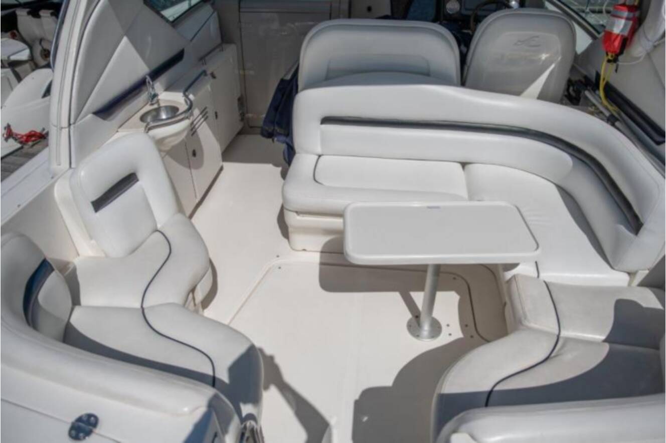 A photo of this 2008 Sea Ray 380 Sundancer