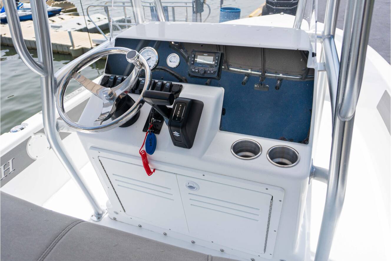 A photo of this 2023 Savannah 190 IS