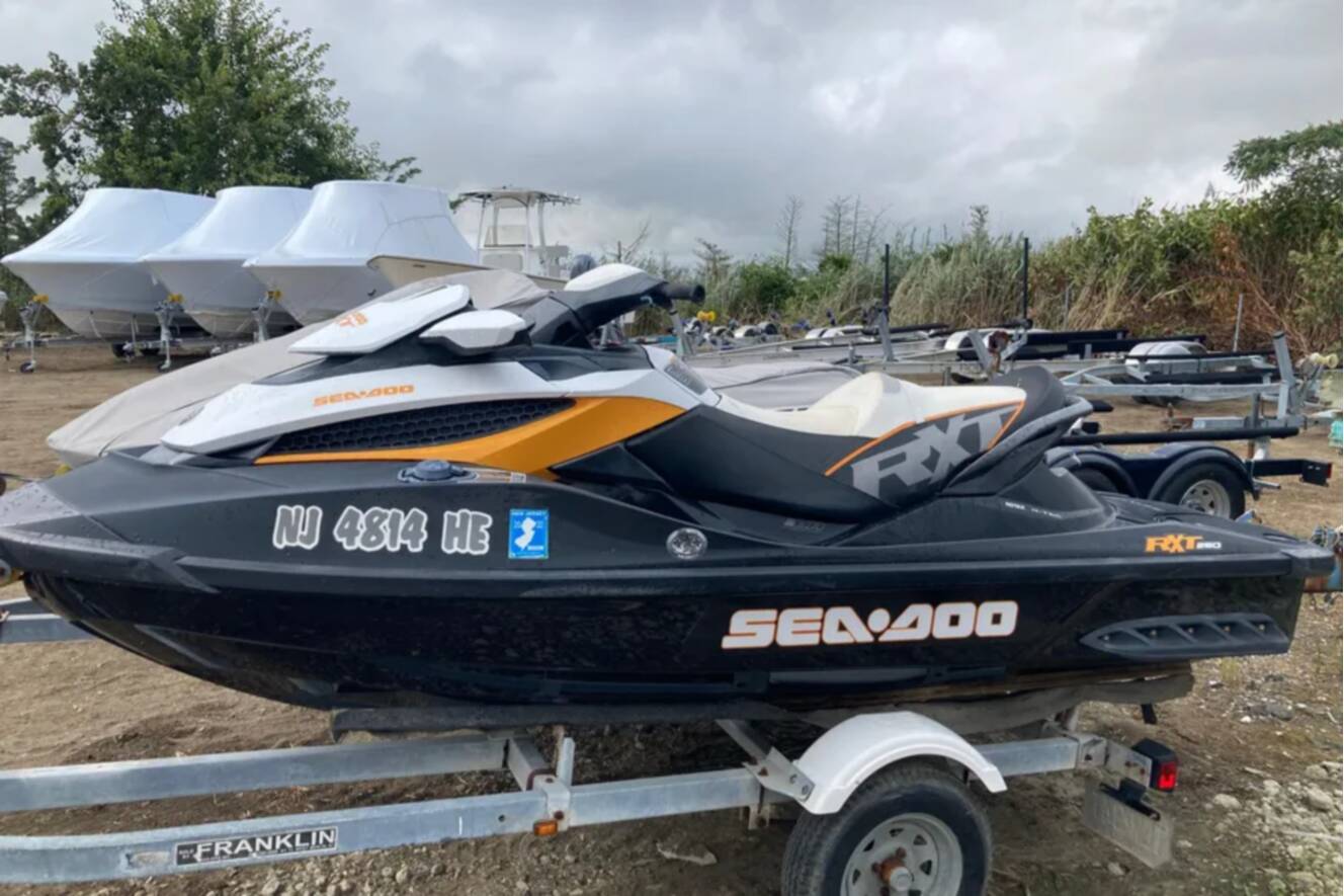 A photo of this 2022 Kawasaki Ultra 310X