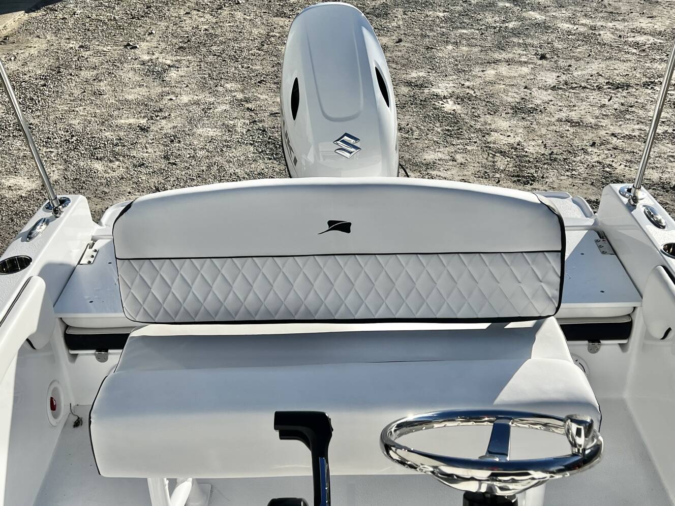 A photo of this 2026 Stingray 173 CC