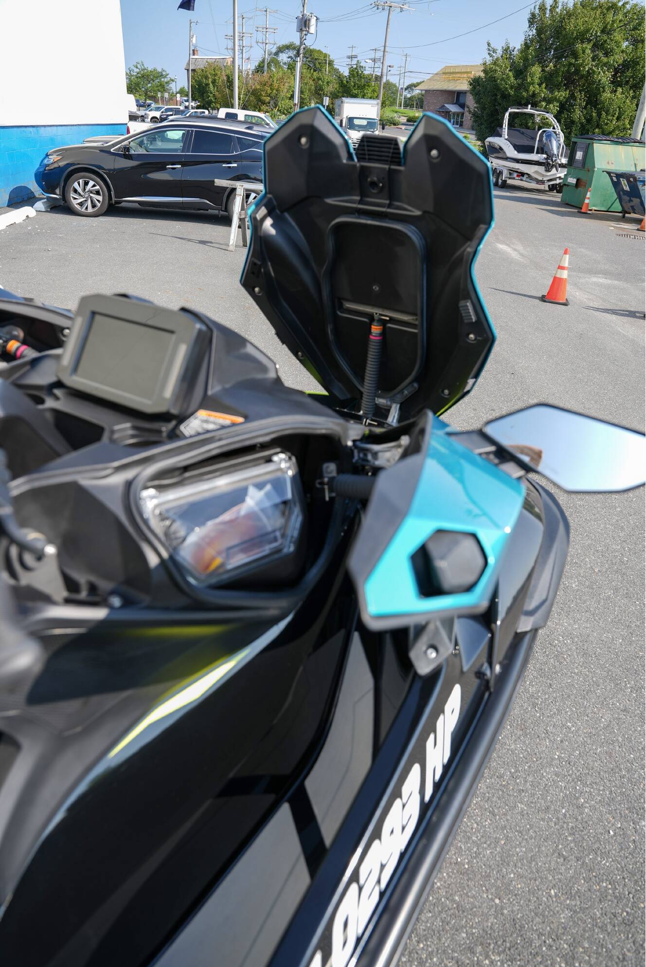 A photo of this 2022 Kawasaki Ultra 310X