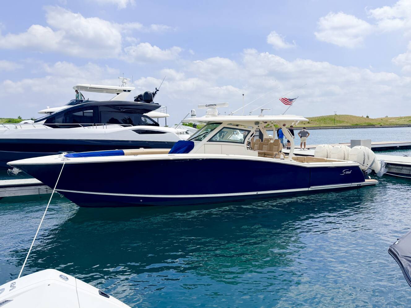 A photo of this 2020 Scout Boats 380 LXF