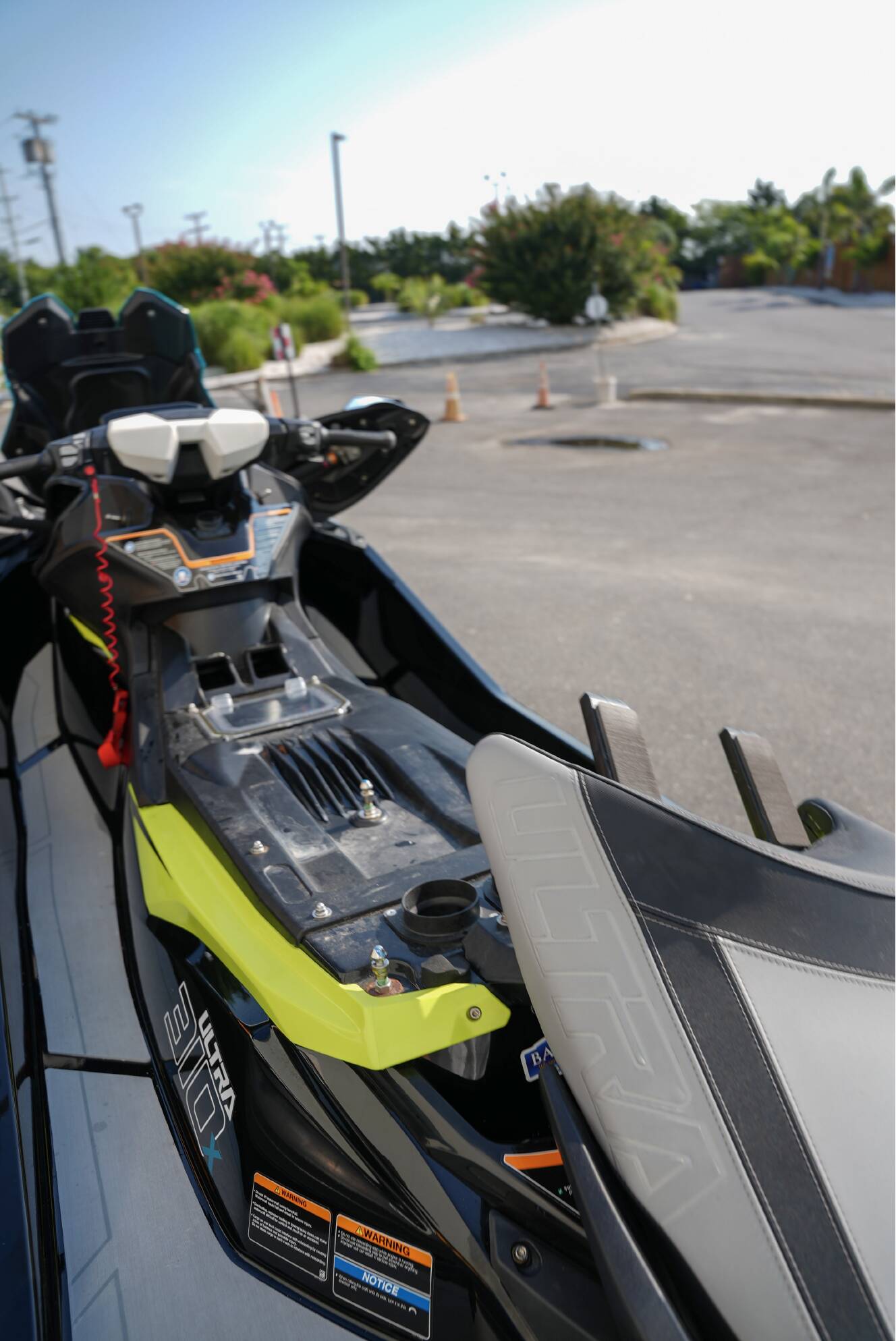 A photo of this 2022 Kawasaki Ultra 310X