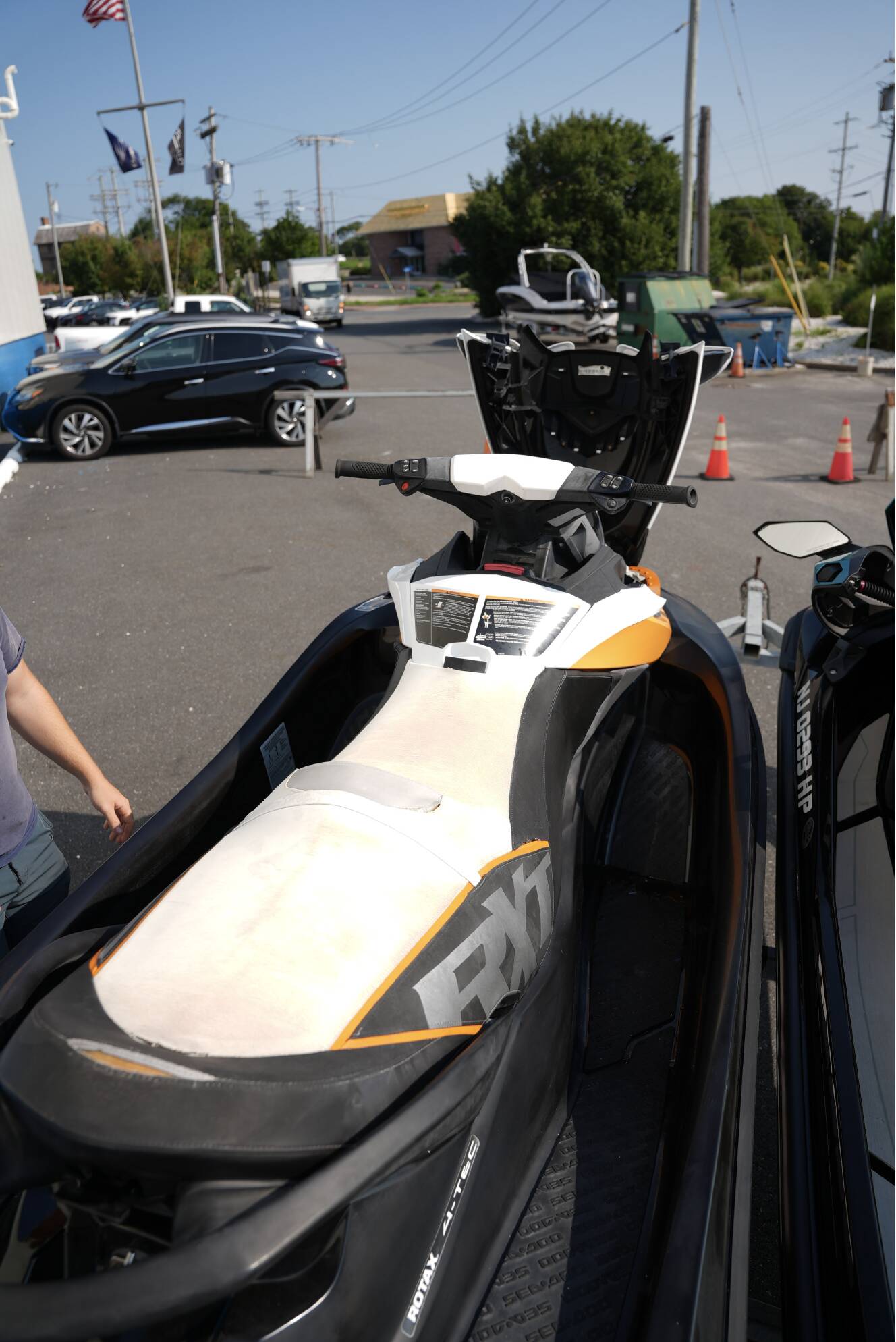 A photo of this 2022 Kawasaki Ultra 310X