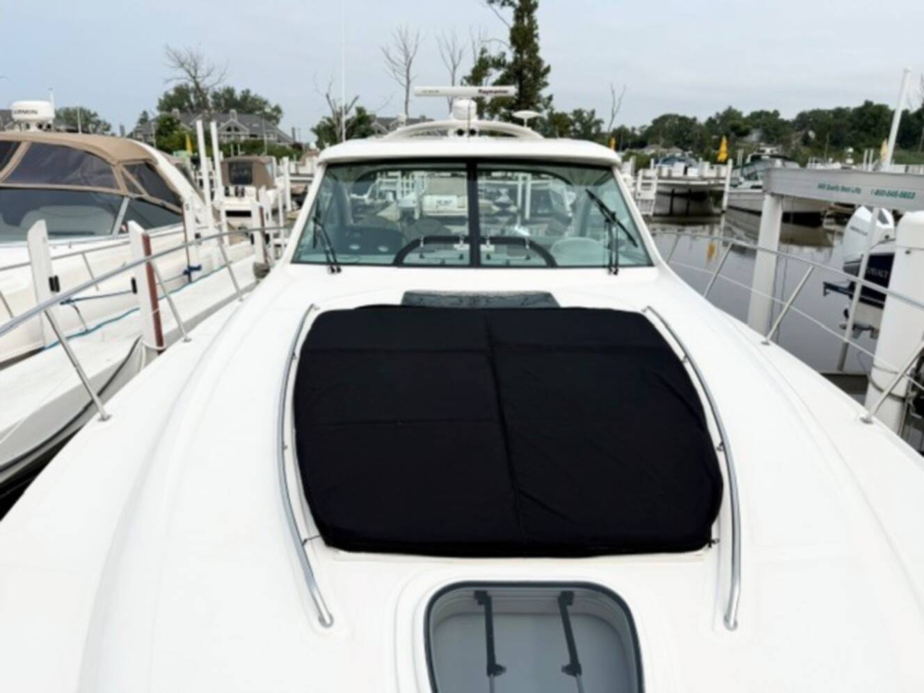 A photo of this 2012 Sea Ray 500 DA